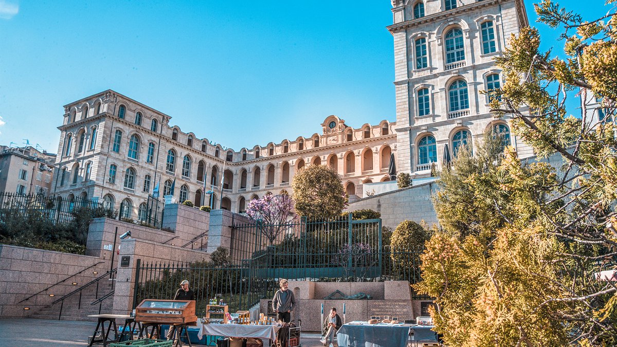OM_Officiel's tweet photo. Visitez la plus belle région de France cet été 🖱🌴

Avec @hotelsdotcom découvrez les richesses de Marseille et du Sud 👉 https://t.co/VmARJ1CTWJ

#OnaTousBesoinduSud https://t.co/hPZzR6hf3D