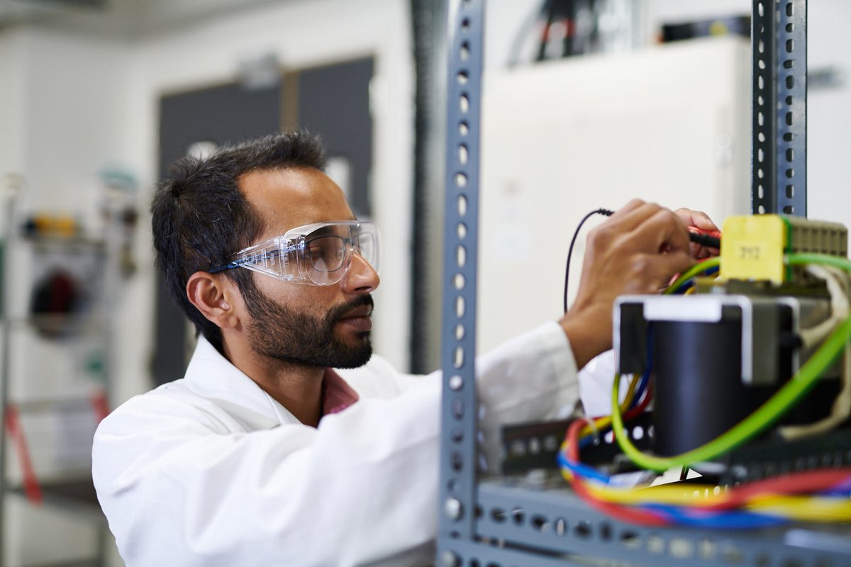StrathEng's tweet photo. Our Strathclyde Global Engineering Webinar Series will take place from 3rd-19th August. Leading experts from each of our departments will deliver over 20 webinars showcasing our pioneering research and cutting-edge facilities. Anyone can register to attend https://t.co/qM4MjWzvvv https://t.co/MfmVaPAnpW