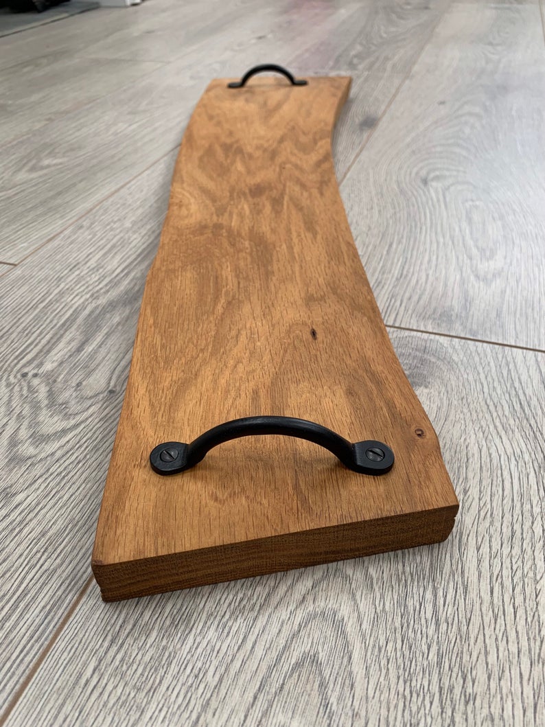 SimplyCrafted1's tweet photo. 🙌25% off Waney Edge Boards 🙌
Head to our Etsy page to see this great offer and our whole range 👉 https://t.co/od5iBLMQ6o
#oak #handmade #handmadeintheuk #handmadewithlove #handcrafted #supportlocal #supportsmallbusiness #SMEs #servingboards https://t.co/mcgqy4Jc3Q