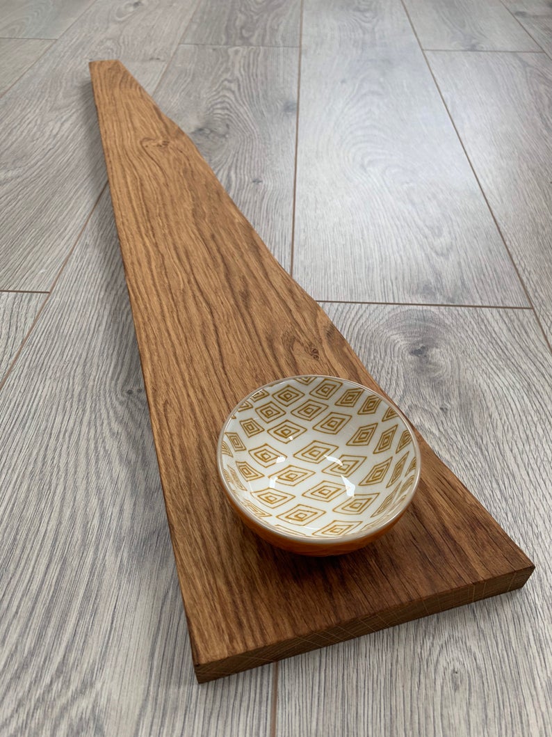 SimplyCrafted1's tweet photo. 🙌25% off Waney Edge Boards 🙌
Head to our Etsy page to see this great offer and our whole range 👉 https://t.co/od5iBLMQ6o
#oak #handmade #handmadeintheuk #handmadewithlove #handcrafted #supportlocal #supportsmallbusiness #SMEs #servingboards https://t.co/mcgqy4Jc3Q