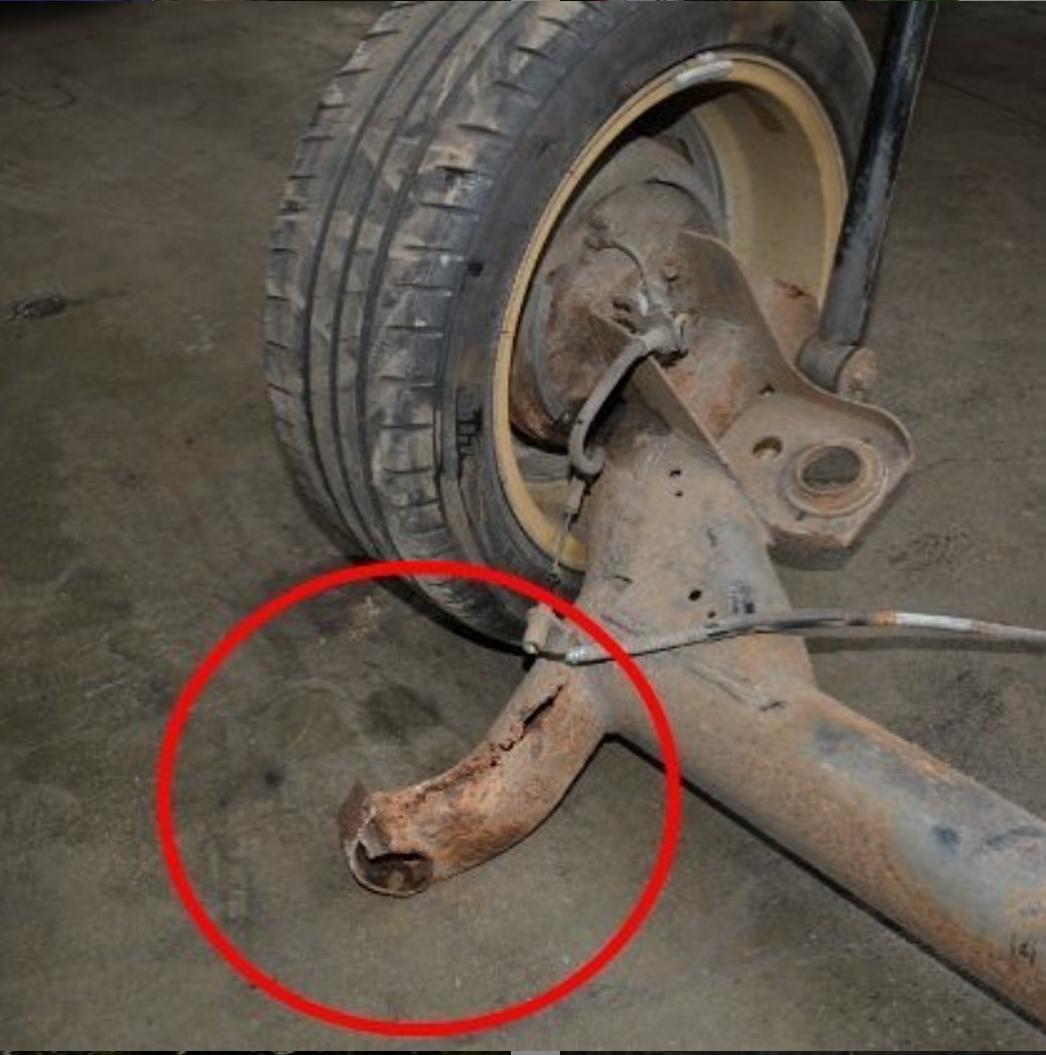 tecautomotive's tweet photo. Corrosion is a common problem (especially on older vehicles), it can make vehicles extremely dangerous to drive and in some cases can cause a vehicle to fall apart while it’s being driven.
.
#MOT #Service #UKRoads #Kent #Repair #Automotive #Cars #mercedesbenz #Rust https://t.co/enstWdDLbv