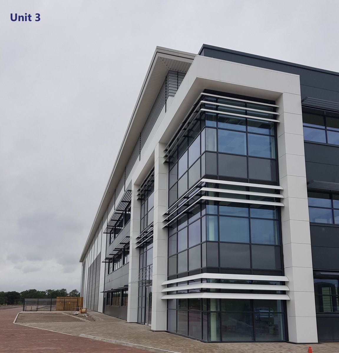 ESCUK1's tweet photo. We were thrilled to see the progress on site at ICON Manchester Airport whilst carrying out #MEP inspections - including the final inspection for Unit 4 prior to handover!
#engineeringdifference #BuildingServices #Unit3 #Unit4 #ManchesterAirport #construction #team https://t.co/EOibBJKMtz