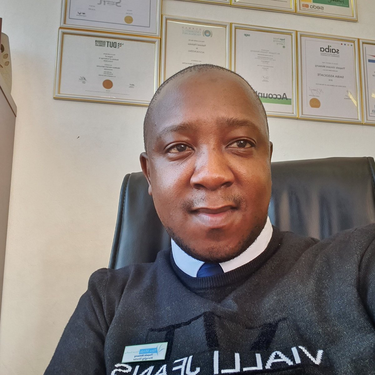 thapelo_big's tweet photo. Self-Appreciation.

It takes a lesson and a reason to create a season.

THINK.EXECUTE.DOMINATE https://t.co/wwf8va8xIK