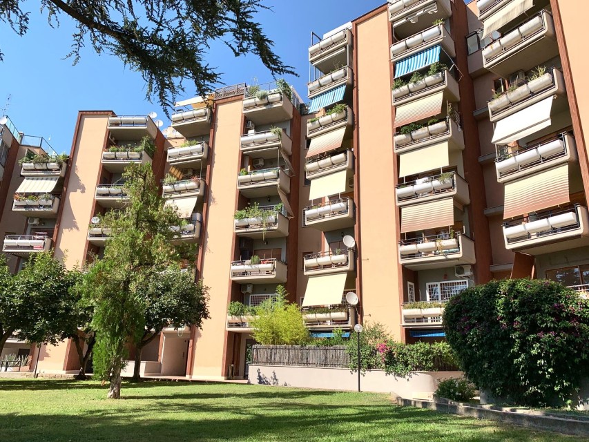 gruppomrcase's tweet image. 📍 #Balduina / Via Massimi
🏡 Appartamento in #affitto
▪️ 70 mq, 5° piano, recentemente ristrutturato
▪️ € 1200,00 al mese

GALLERY E DETTAGLI 👉 bit.ly/3f0IYfD

Gruppo #MrCase
Agenzia Corso Francia, 130
Tel 06 3340000
mrcase.it