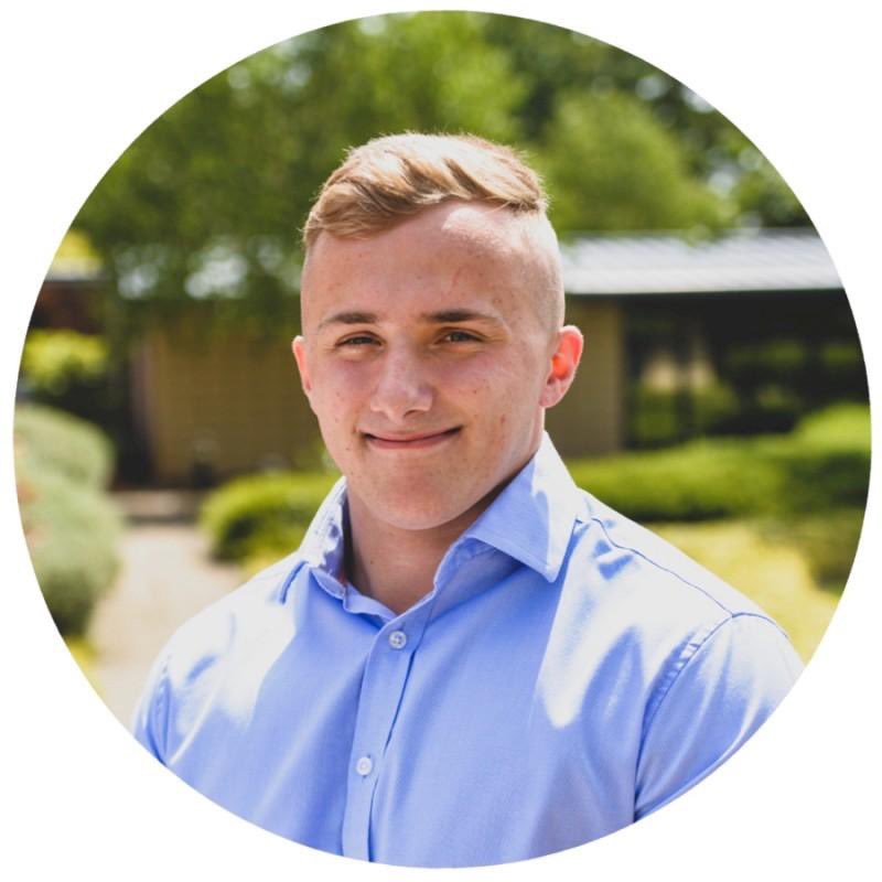 HUGE Happy 21st Birthday to our very own Ben - Hope you have a smashing day celebrating! 

#birthdaywishes #quantitysurveyor #teamfelton