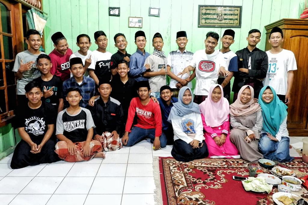 fauzi_alhasani's tweet photo. Sempat berfikir pada sebuah keadaan, yang di sebabkan oleh kenangan yang terselip di galeriku sekarang.
#Savemoment https://t.co/6frFSunGCM