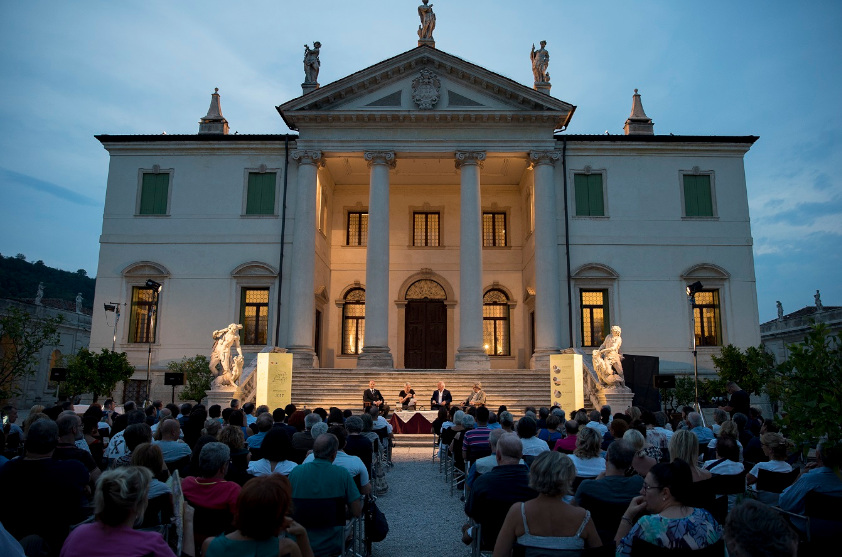 Disponibile da oggi la seconda puntata podcast di #SorsidAutore2020. Protagonisti gli affreschi di Giambattista Tiepolo, di cui quest’anno ricorrono i 250 anni dalla morte, le vicende di Carlo Cordellina e Braam Steyn, "leone" del Benetton Treviso.  bit.ly/3jD5YoF