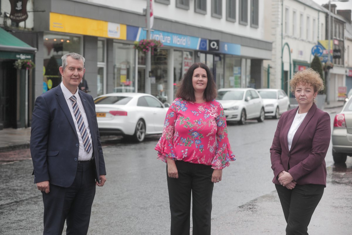CommunitiesNI's tweet photo. .@CommunitiesNI Minister @CaralNiChuilin and @daera_ni Minister @edwinpootsmla have announced a substantial investment of £11m to support town &amp; city centres in their economic recovery from the impacts of Covid-19 https://t.co/trKPvBeDC8 https://t.co/tydQHJQ4AE