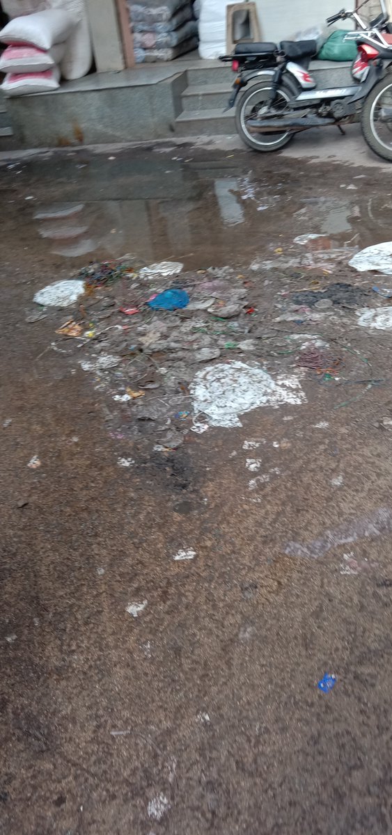 sunilsharma7842's tweet photo. Back side begum bazar post office Street 
@CommissionrGHMC @swachhbharat @hydcitypolice @KTRTRS @TelanganaCMO 
 Hyderabad 500012 https://t.co/S6VqRFSxQx