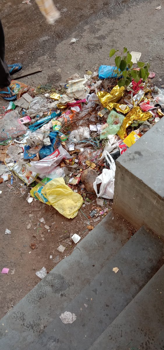 sunilsharma7842's tweet photo. Back side begum bazar post office Street 
@CommissionrGHMC @swachhbharat @hydcitypolice @KTRTRS @TelanganaCMO 
 Hyderabad 500012 https://t.co/S6VqRFSxQx