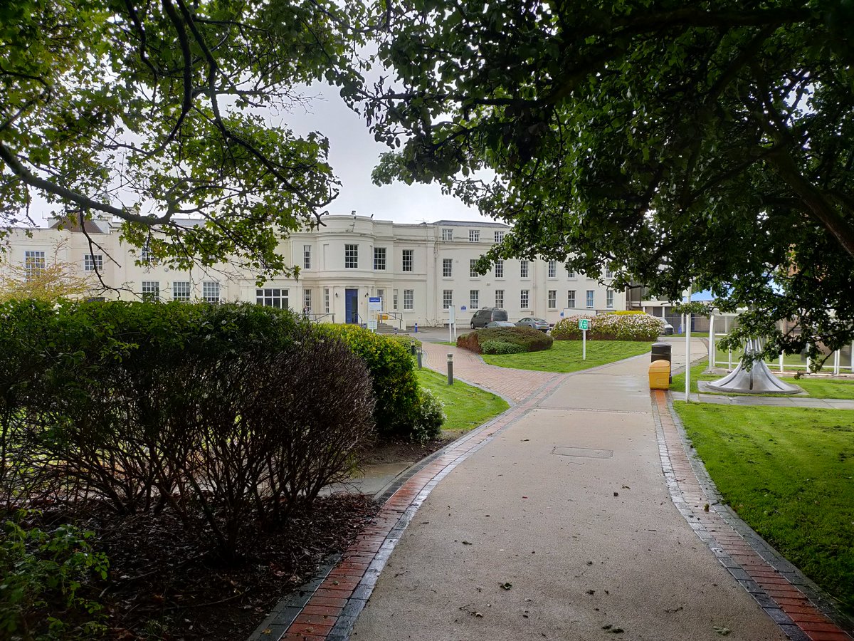 Lizzmahon's tweet photo. First day back on campus to collect some equipment. Didn't realise how much I would miss my little office
#myworkspace
#IMMarsh
#2020 https://t.co/pWehd9lRFw