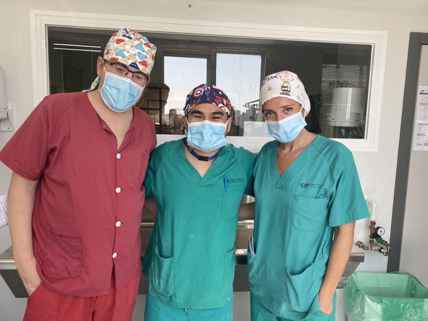 joseque65500460's tweet photo. Great day, great team and excelente mentorship. 1st rad lap nephrectomy.  Incredible Experience. At La Paz university hospital. https://t.co/Pw5jNy6zHd