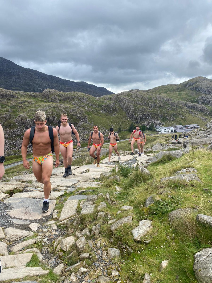 jackreeves05's tweet photo. Yesterday myself and the @Dursleyrugby lads climbed up Snowdon in a pair of @BudgySmuggler in memory of my dad and in aid of the british heart foundation. Any donations to the just giving page (link below) would be greatly appreciated #ordinaryriguk
https://t.co/07Rtr8qR52 https://t.co/xzJfWH3lsh