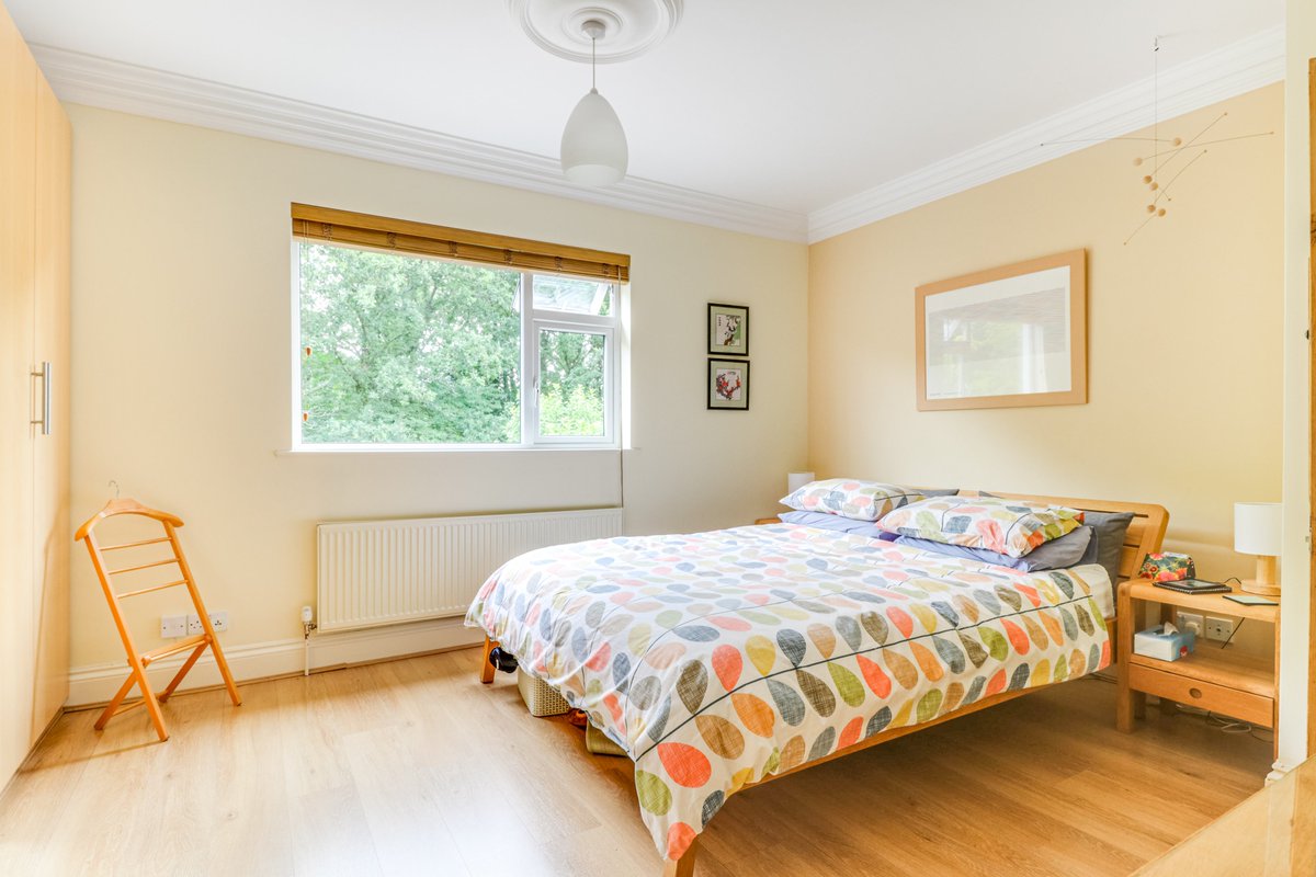 Mortemoremackay's tweet photo. FOR SALE: We have the pleasure of offering this incredible semi-detached property! Quick arrange a viewing now!
#property #semidetached #Estate2020 #London #Enfield #bedroom #bathroom #Bitcoin #COVID19 #FPL #Hanna #forsale #buyer #HouseHunters #home #building #lagos https://t.co/vSi5cP6rq2