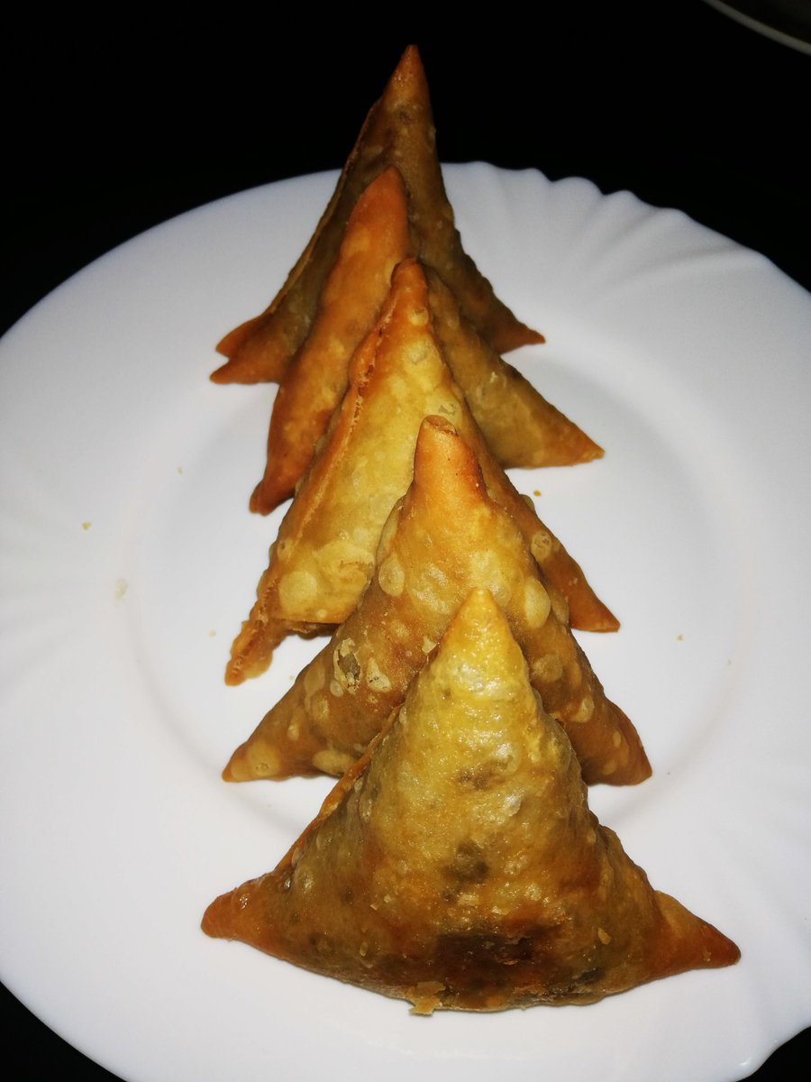 LC_Cakery's tweet photo. As we think of what president kenyatta is going to say, how do you love your #samosas?? Crispy is our business! We deliver. #Kot #litkitchen. In the meantime #COVIDisRealKe, Stay safe. https://t.co/7uFJpIX9nS