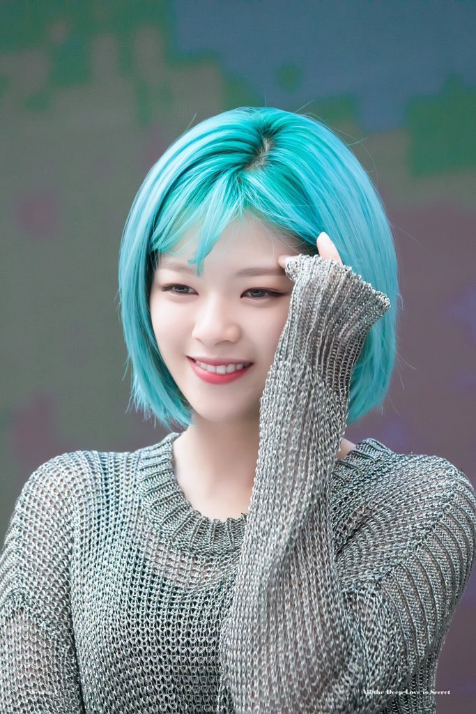 jeongyeon from twice