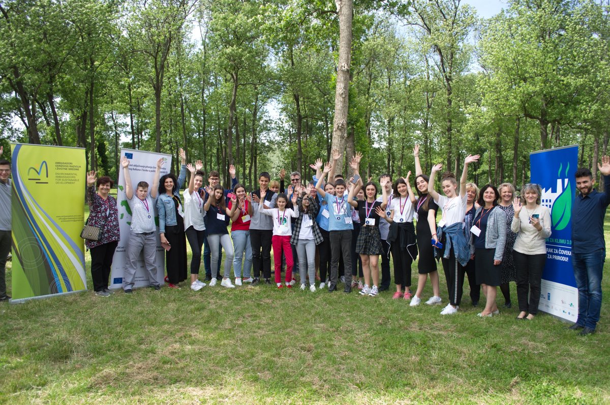 MIKSERBeograd's tweet photo. Stručni tim @AmbassadorsEnv jedan je od ključnih partnera na adaptaciji inovativnog, interaktivnog edukativnog paketa #KlimatskiPaket
#ClimateBox
Više o udruženju na: https://t.co/UpryRP0abl
@KrugZlatiborski @UNDPSerbia https://t.co/SO3UIIrxs3