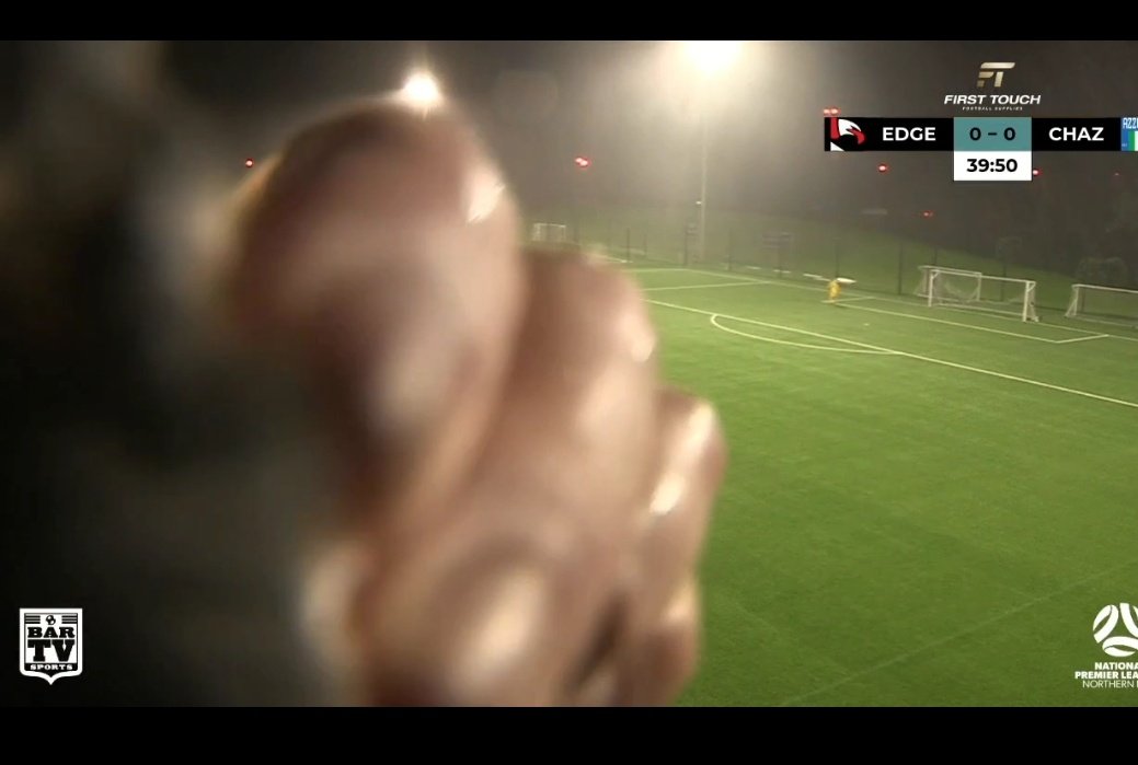 BarTVsports's tweet photo. #ShoutOut to all the killer camera ops that get the job done in any weather #GrowTheGame #grassroots #RobG @NPLAustralia @NNSWF @nplnnsw #Respect #ECL #ScissorLift https://t.co/J00wVABH07