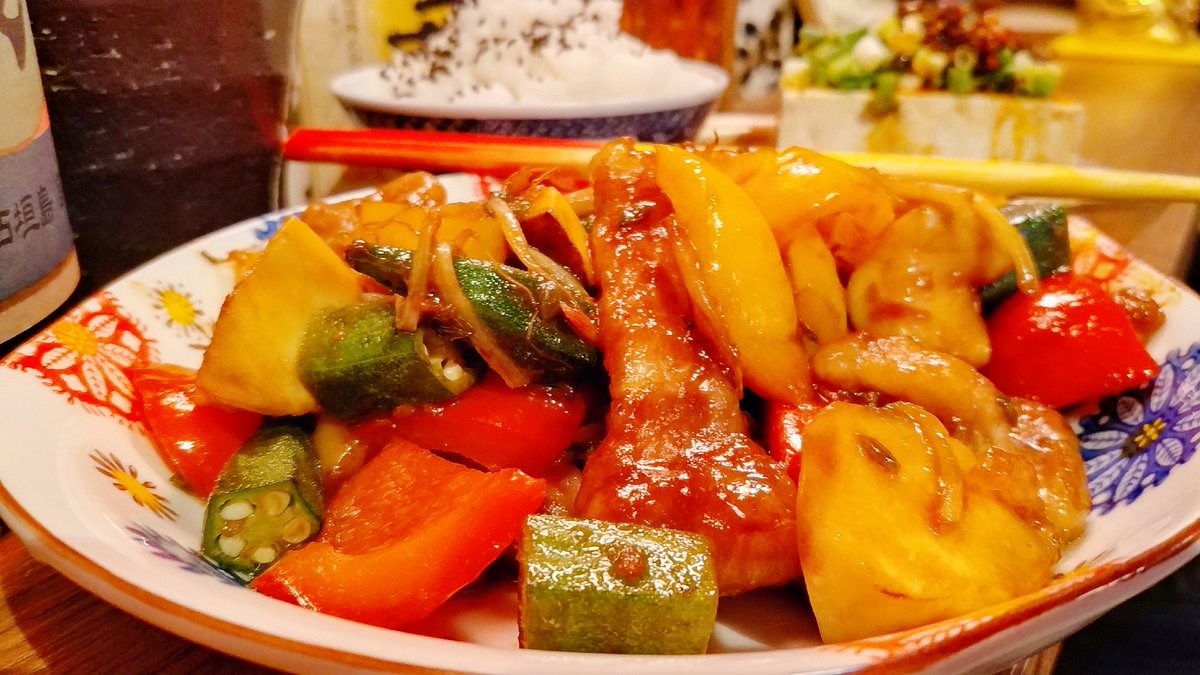 李さんの台湾名物屋台 那覇松尾店 晩ごはん 元気出るやつｷﾀ ﾟ ﾟ 豚肉と野菜の味噌炒め 沖縄辣油冷奴 台湾辣油ご飯 当店の商品ではございません 笑