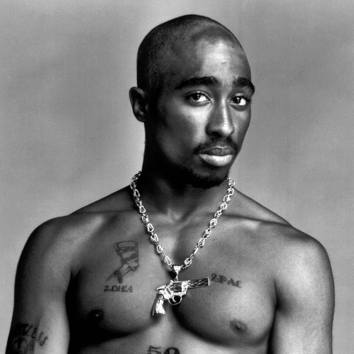 ScottOGallagher's tweet photo. Let’s start the week off strong! 

You know the rules 

Rap artists

Start one
Bench one
Cut one https://t.co/8XGaMe5fnN