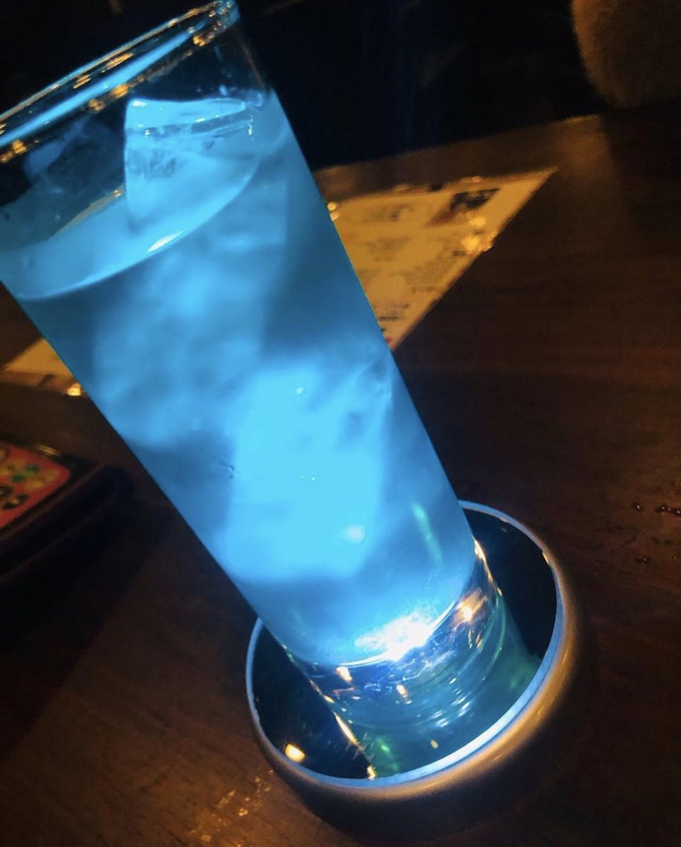 1人でBAR来てしまった🤣
なんか病んでる人みたい😍😍