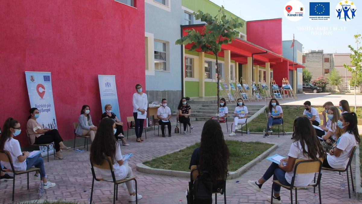 EUUnitPatos's tweet photo. 2/2 #European Integration necessarily requires the contribution of #young people! The message's clear: Young people are the future of #Albania🇦🇱, the future of #Europe🇪🇺!
Thank you Ms.@rudina_hajdari for your participation! 
#MunicipalitiesforEurope
#EUUnitPatos
@LSorecaEU https://t.co/GXGNkjUVJt