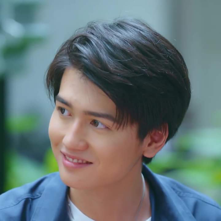 chim_atthaphan1's tweet photo. Season 2 without them is kinda sad. 🤧❤
#myengineer #bossmek #Saintsup #PerthSaint #lovebychanceseries #thegiftedtheseries #TheGiftedGraduation #TharnTypeTheSeries https://t.co/aOo9iQKpIG