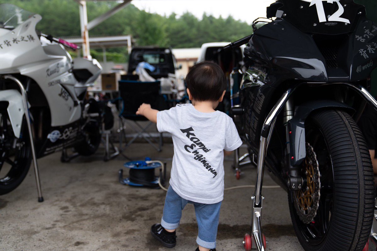 kamui20150418's tweet photo. エビスサーキットは楽しかったもよう。
#エビスサーキット
#ラブandピース
#いろいろもろた
#kamuiengineering
#RT心機一転
#RT背水之陣
#ABRM
#ファイヤーワークス https://t.co/81T95fkGST