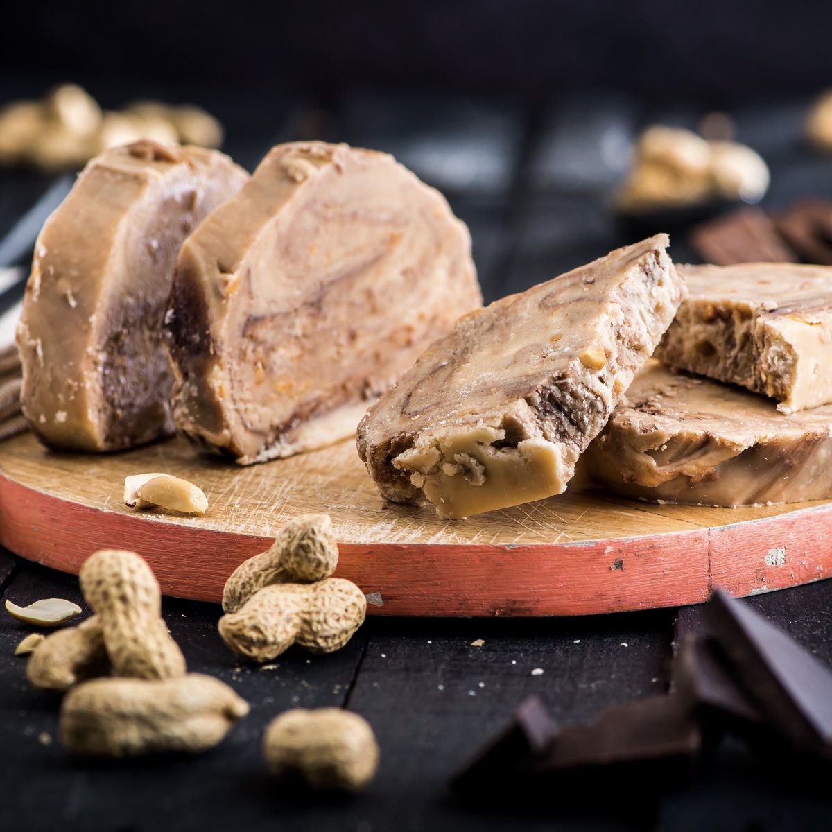 fudgekitchen's tweet photo. The perfect combination of salt and sweet. Our amazing rich peanut butter fudge with loads of dark chocolate melted through it. Many say similar and superior to a famous chocolate bar previously called x91Marathon'.

https://t.co/YagGvwYAEL

#fudge #fudgekitchen #peanutbutter https://t.co/sDKskCmbaG