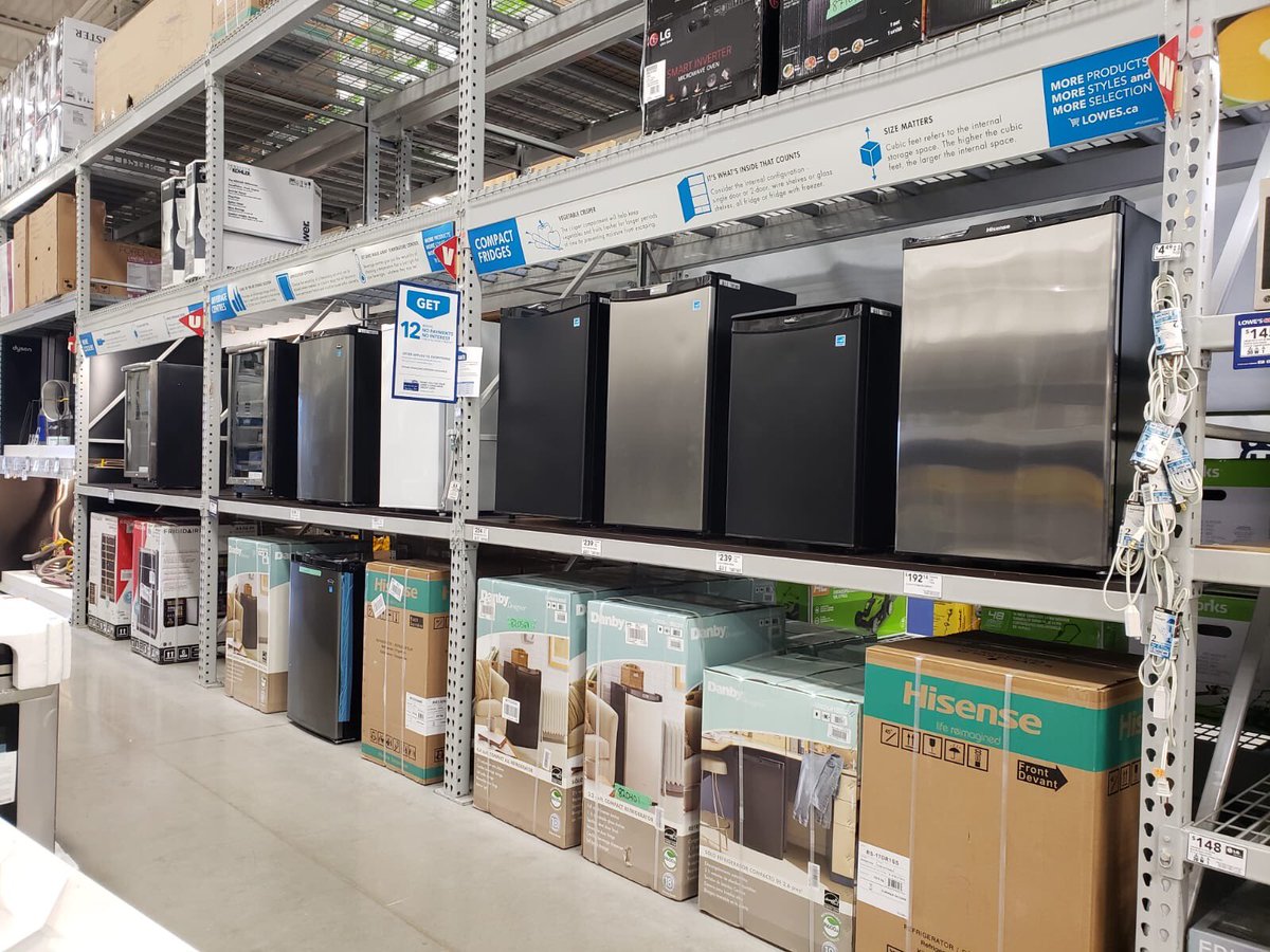 stevesmith7777's tweet photo. #powerpackdown #shelfie #perfectbay @Lowes_Canada @RONAinc   More great examples of our stores being ready to serve our customers across District 1378. 👏👌 https://t.co/B9hkTyvj5Y