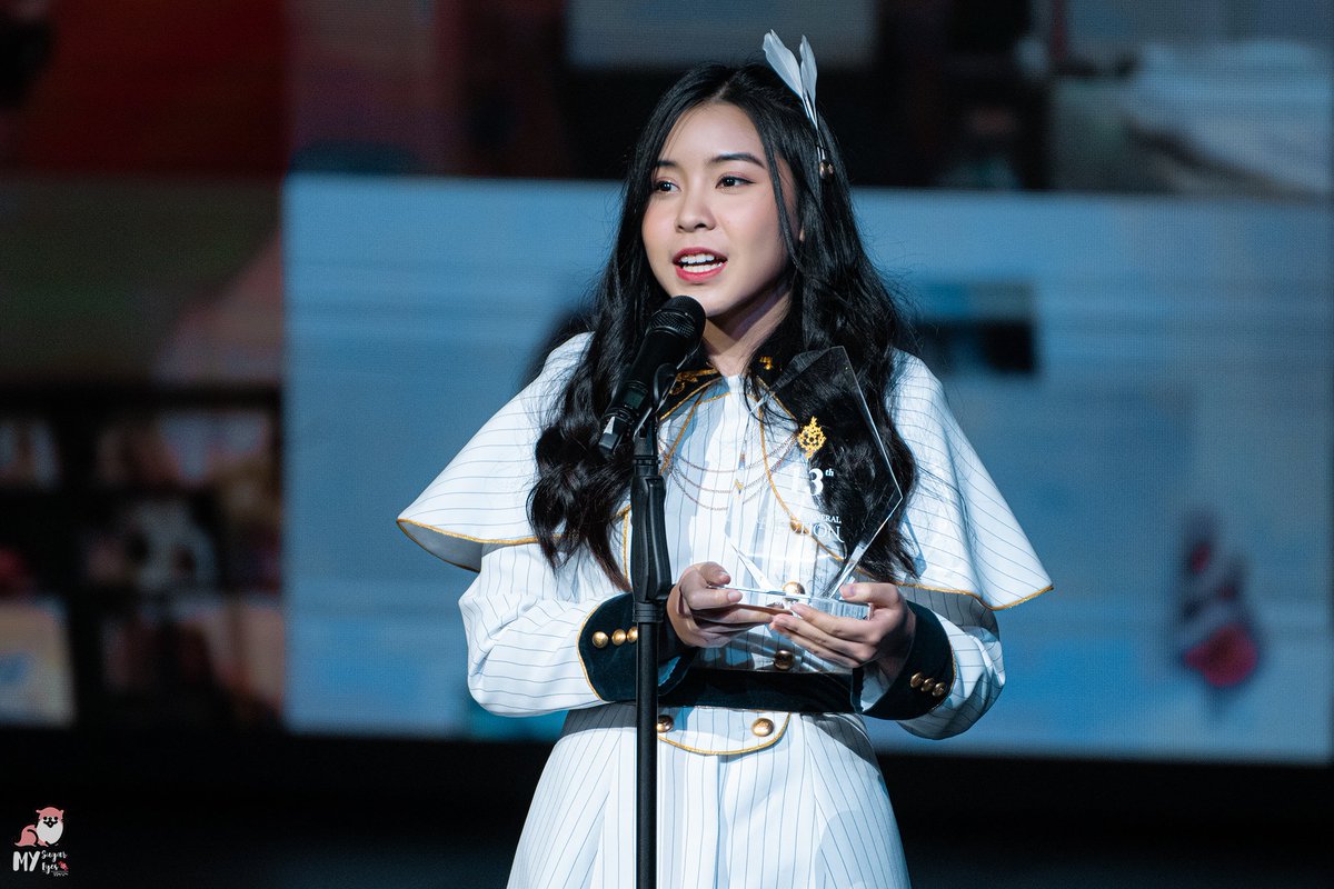 mysugareyes48's tweet photo. ฉันรักเธอนะ เธอรู้บ้างไหม > <
#TarwaanBNK48 #HeavyRotationTH #BNK48 #MySugarEyes https://t.co/rxTM21OINj