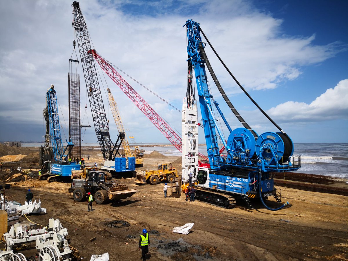 SoilmecSpa's tweet photo. #SC135 Tiger was developed to face the hardest rocks. The module sturdy design and the high torque hydraulic motor for direct driving the cutting wheels optimized rock excavation, assure high performances and #DMS system allows precise control of the module during excavation https://t.co/6jXcCyrRyZ