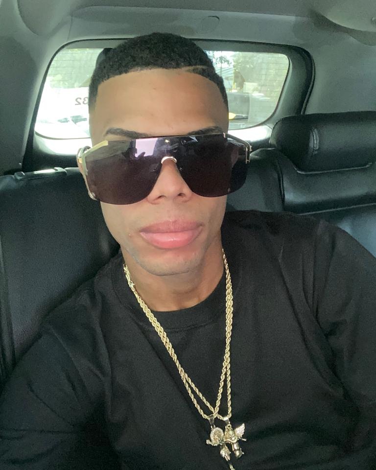 DC_play1's tweet photo. Gracias a Dios por un año más de vida nueva metas Nueva visiones gracias 🎂🥂🎉🎊 https://t.co/DKFsAXySKU