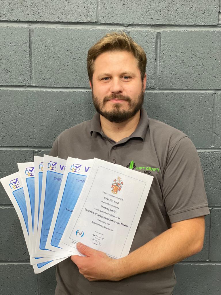 Liftcraft1's tweet photo. Congratulations to Colin #ThisMorning for completing a range of training courses including his @IOSH_tweets @IOSH_trainers  working safely course. The safety of our staff and members of public are of paramount importance to us! #MondayMotivaton https://t.co/q3aqcTVQZ9