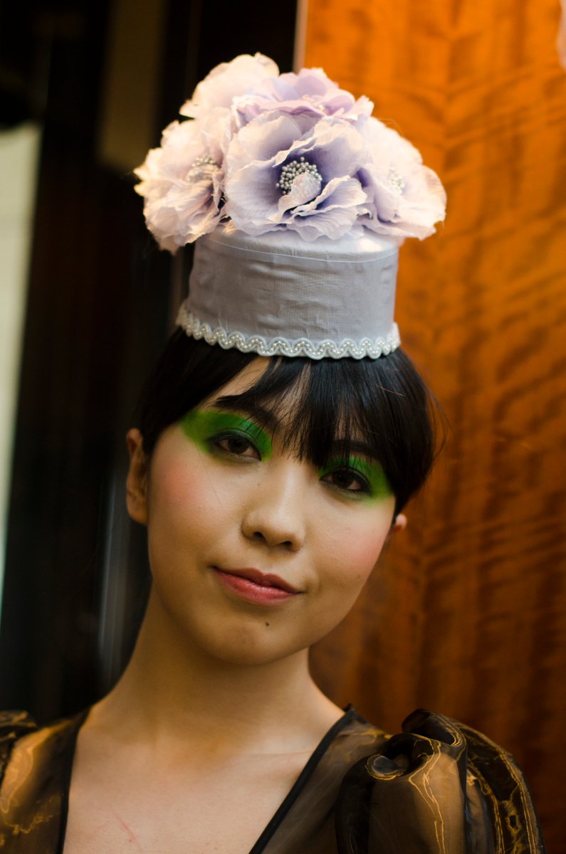 stylewithgrace's tweet photo. Preview of @XTerrace #LondonHatWeek2020 in @eclipse_racing #magazine featuring #milliners #aroundtheworld
Theme is #ToFutureAndBack with 1950's #Retrostyle #hats by #EunYoungLee @MLMhats & #VelmaAccessories #RockItForRacing Full Exhibition 8-11Oct https://t.co/wmM3krBxGL https://t.co/1qVPIDosfL