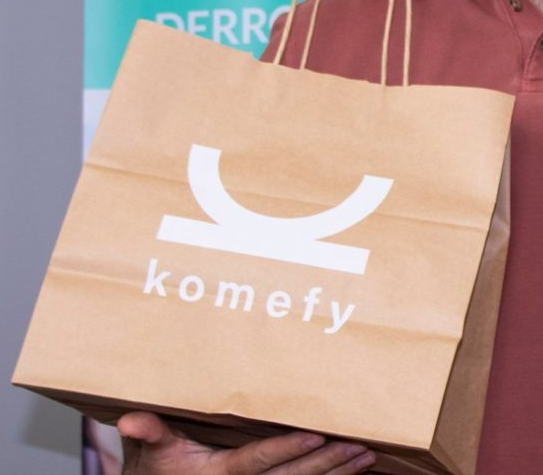 IPacuicultura's tweet photo. #Fedepesca avanza en la digitalización de sus pescaderías acercándolas a los usuarios del comercio #online con un acuerdo con la App española @Komefy1  https://t.co/0VBFg3tcO5   #acuicultura #pesca #pescado  
#DesperdicioAlimentario https://t.co/5IgmLjUZZy
