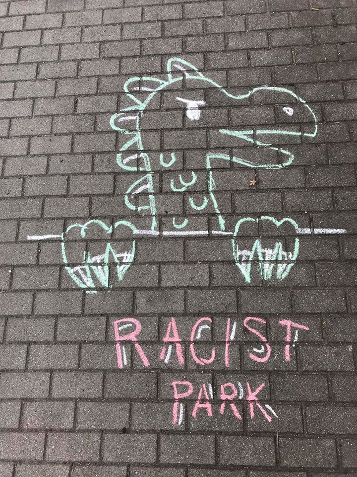 DerSuperMicha's tweet photo. Dieser tage gibt es auch gelegentlich schöne Bilder von der #B96! #Zittau #Bautzen #RacistPark @DiePARTEI @DiePARTEI_BZ https://t.co/b3srfmuP2X
