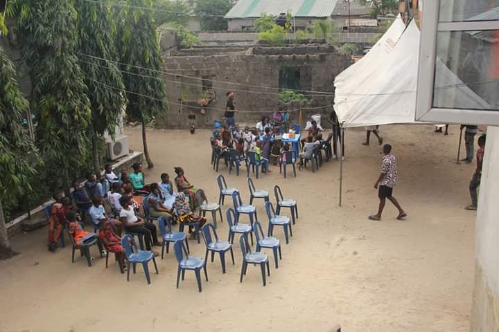 UnusualSchool's tweet photo. SHIBIRI (Ojo)
Day 1
Attendance: 60+
#UnusualSchool
#UnusualLearning
#StreetLearning
#StreetSchool
#ReachingTheUnreached https://t.co/6eclmWA73t