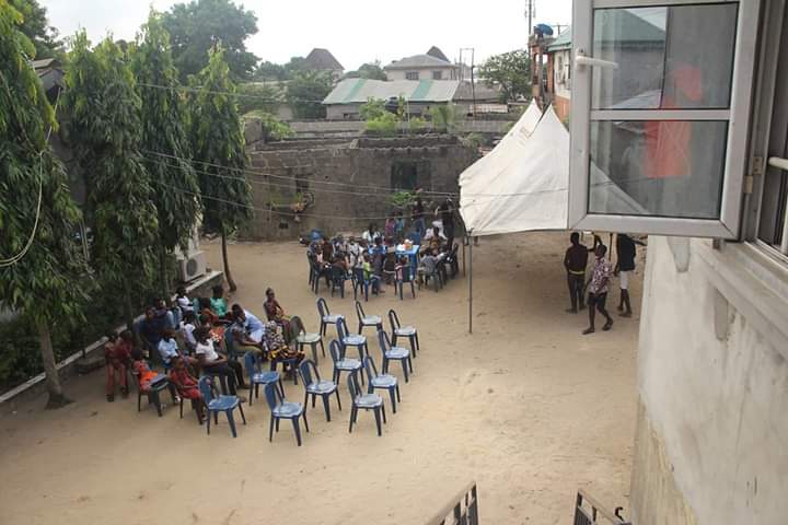 UnusualSchool's tweet photo. SHIBIRI (Ojo)
Day 1
Attendance: 60+
#UnusualSchool
#UnusualLearning
#StreetLearning
#StreetSchool
#ReachingTheUnreached https://t.co/6eclmWA73t