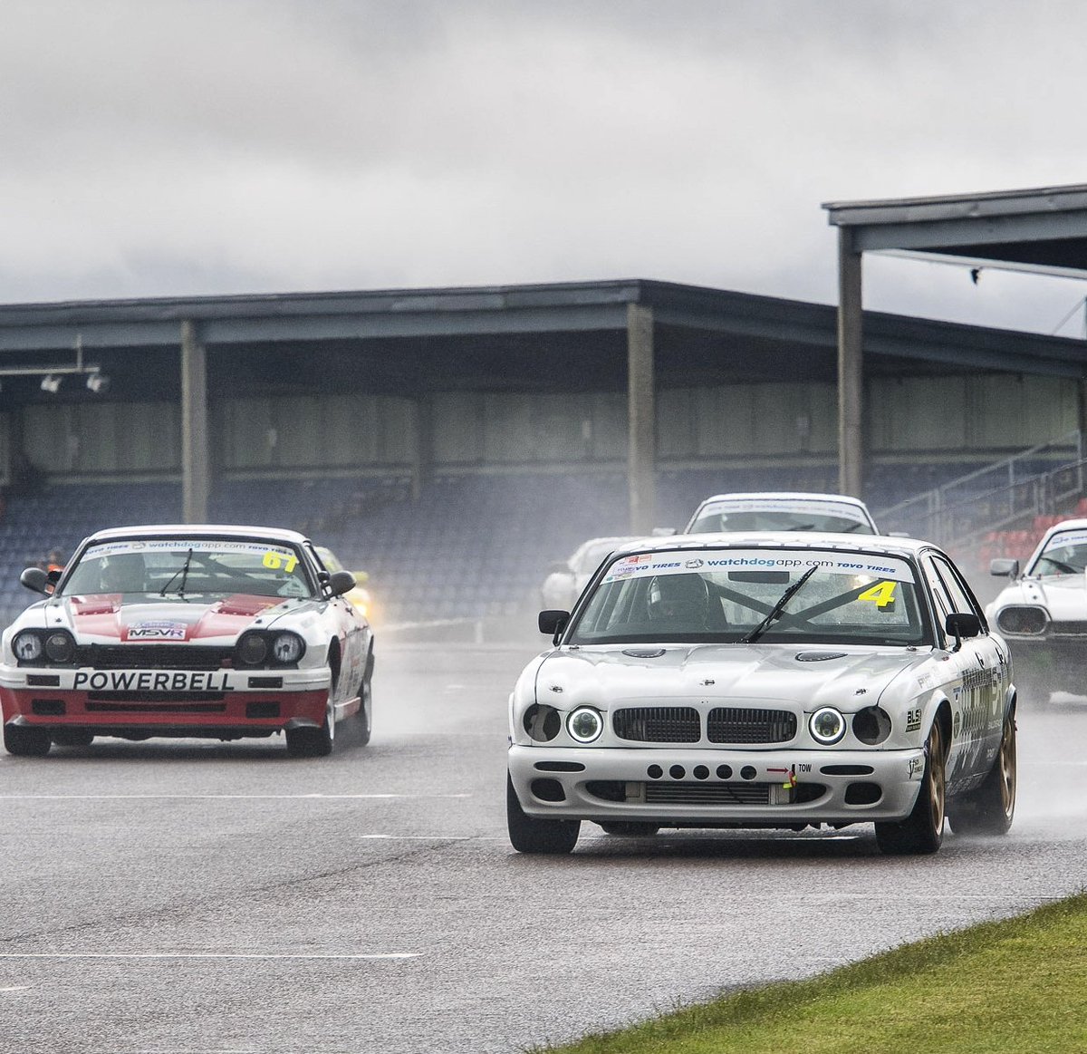 RacingJec's tweet photo. Our Thruxton race report is now live on the JEC website, see link https://t.co/poxiTsB314 📸 kindly by Chris Gage 👍
#jaguarenthusiastclub #toyotires #watchdogapp.com #saloon and #gt #championship
#jaguar #salooncars #gtracing… https://t.co/WhJKNPM9PD https://t.co/IQEWacnczJ
