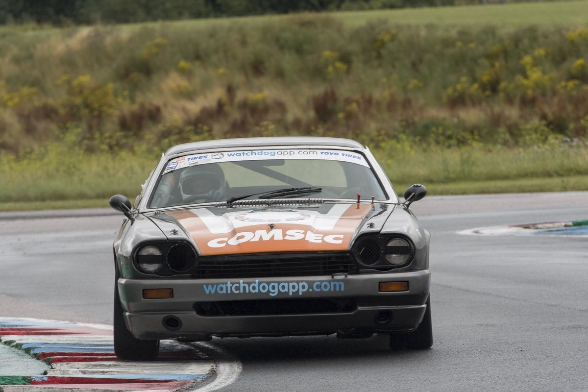 RacingJec's tweet photo. Our Thruxton race report is now live on the JEC website, see link https://t.co/poxiTsB314 📸 kindly by Chris Gage 👍
#jaguarenthusiastclub #toyotires #watchdogapp.com #saloon and #gt #championship
#jaguar #salooncars #gtracing… https://t.co/WhJKNPM9PD https://t.co/IQEWacnczJ