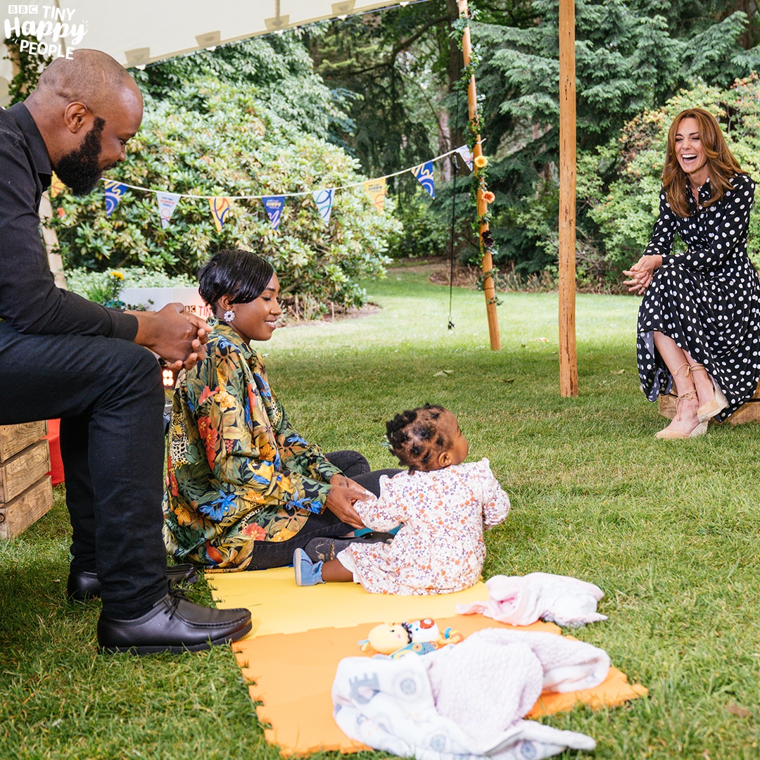 #TinyHappyPeople is here to help you get your little one chatting! Supported by Her Royal Highness The Duchess of Cambridge, we are here with daily activity inspiration, tips &amp; advice. Check out our website 👉bbc.co.uk/tinyhappypeople