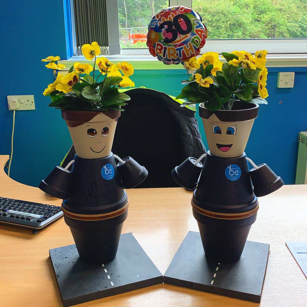BulletExpressUK's tweet photo. A HUGE thank you to Willie Sim a long time subcontractor for the 2 beautiful flower pot people made by his sister in law to celebrate Bullets 30th birthday.
We have named them Gary (Left) & David (Right) after our CEO’s and founders!
#Transport #Handmade #BE30 https://t.co/Ao4E2sD0A1