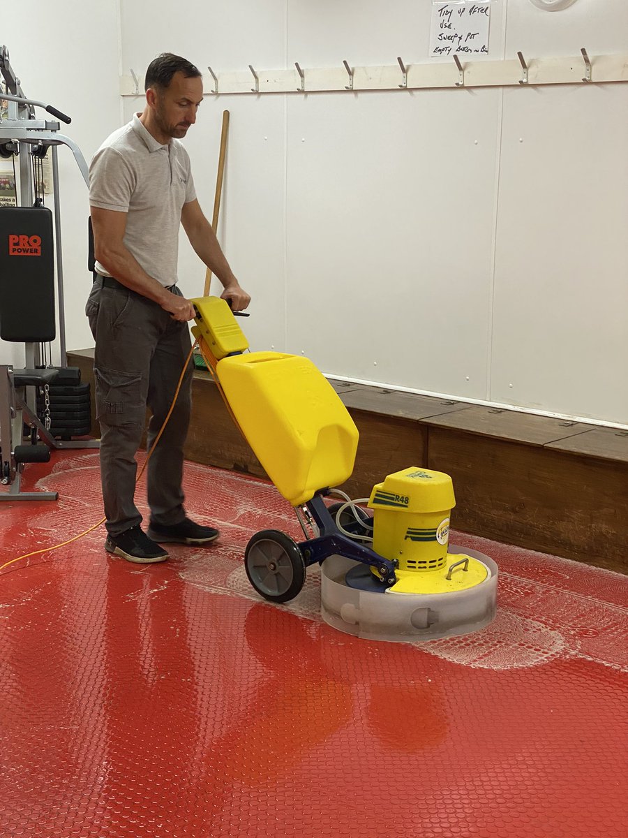 scotclean's tweet photo. Over the past few days we’ve been assisting Bonnyton Thistle with the phased opening of both their facilities in Kilmarnock. We carried out a comprehensive deep clean throughout, and disinfected all areas with an anti viricidal treatment.  We wish Bonnyton Thistle FC all the best https://t.co/kHOTaBceVn