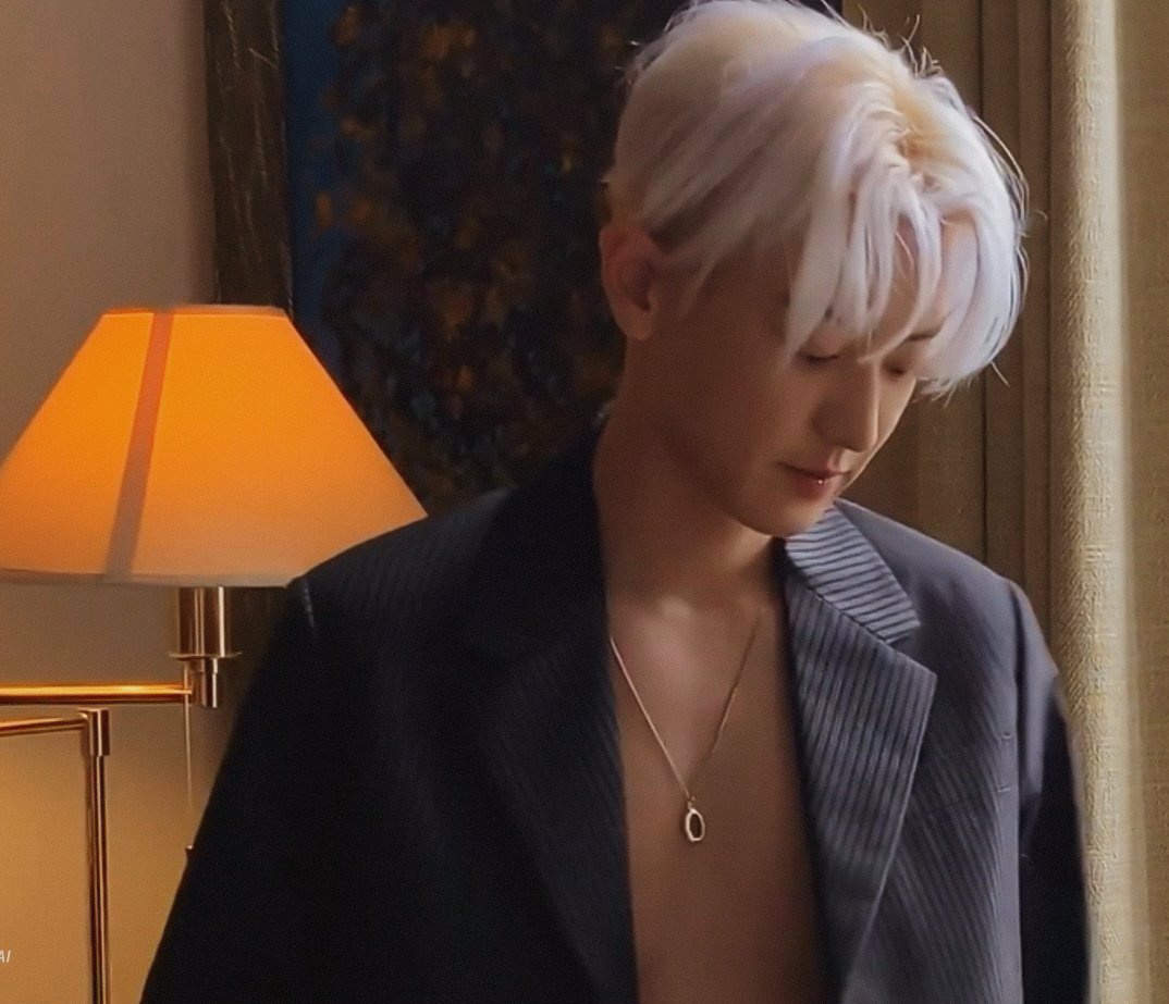 peachy_byun's tweet photo. young omega princeling baekhyun has a shameful problem with his growing breasts.

the king, worried about his son's delicate condition, makes sure that the best physician in the kingdom, park chanyeol, will appear in his chambers to examine him and help as much as possible. https://t.co/ilAulUqWwt