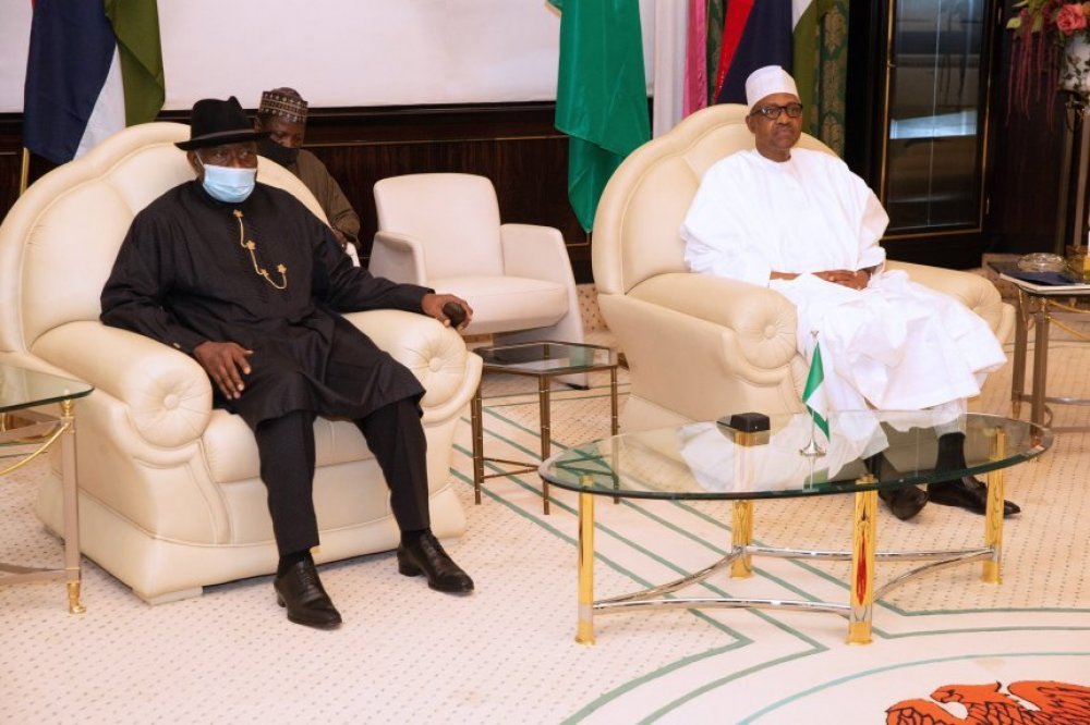 mindofmargaret's tweet photo. Now We Know Why GEJ Visits Aso Villa So Much

https://t.co/KctrYX3fTW #ArrestBuhari #BokoBuhari #bokoharamchallenge https://t.co/MQkKJ9QxAm
