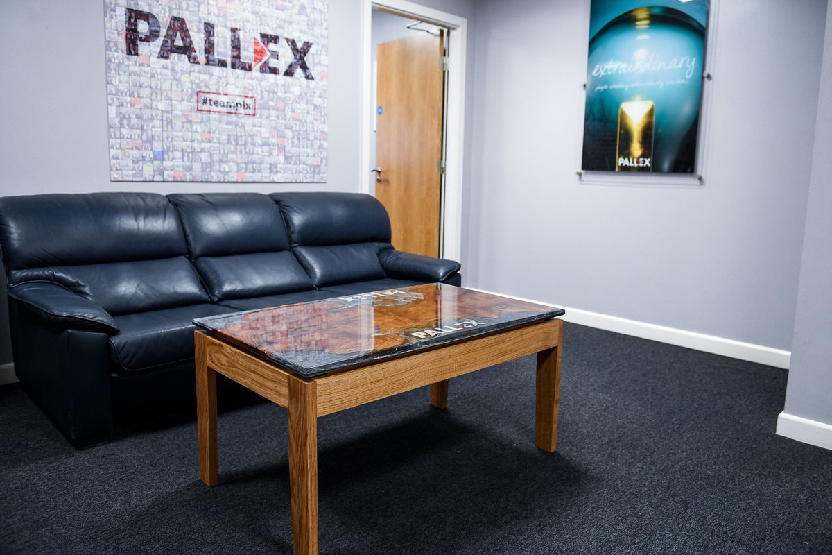 PallExUK's tweet photo. A massive thank you to John Edmunds from Pall-Ex shareholder member @JSE_Transport who created this amazing hand-crafted table.
We think it looks fab in our upstairs sofa area! Thank you, John! #teamplx #shareholdermember https://t.co/HrZ5fdEtJE