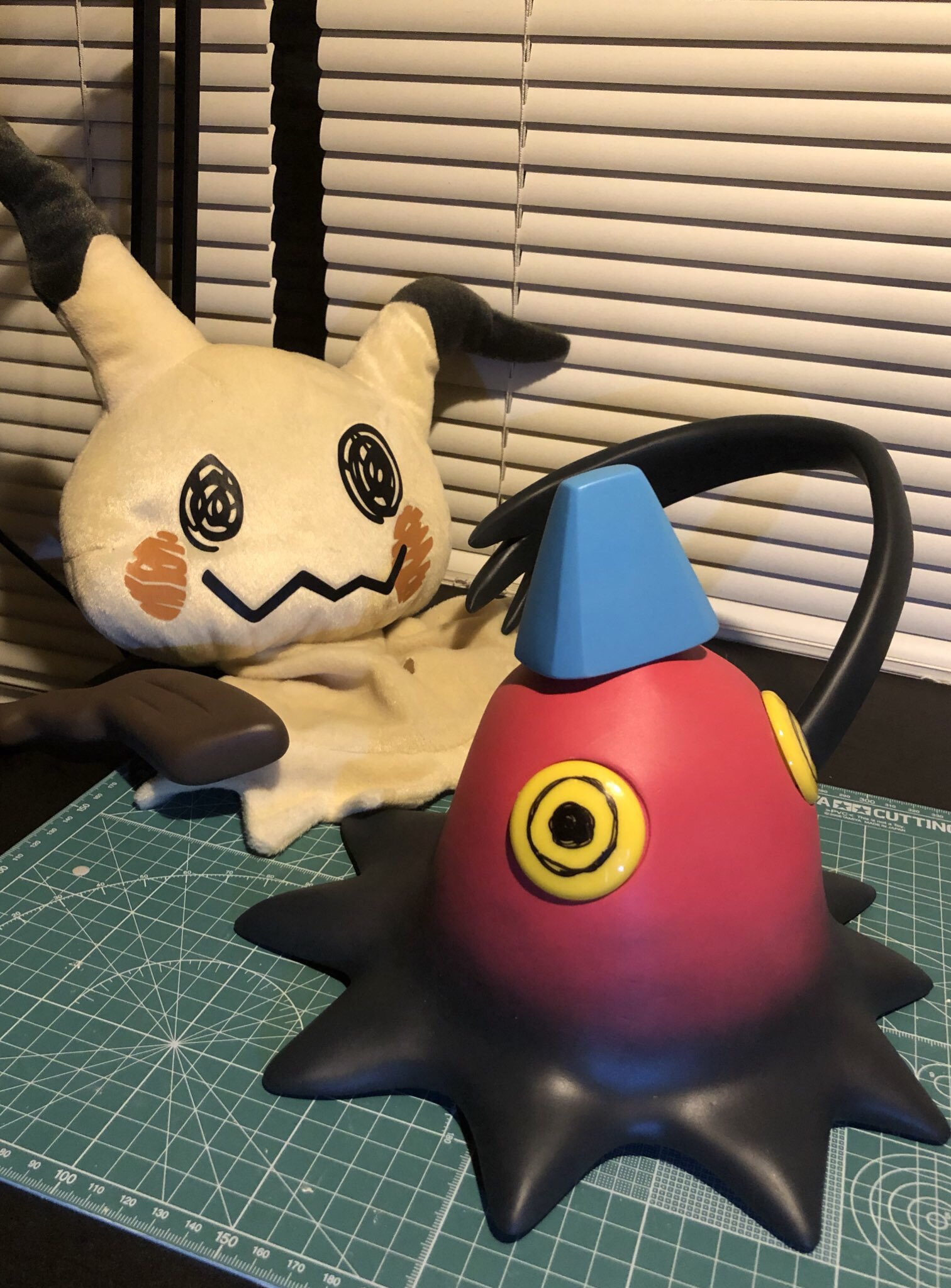 Twitter 上的 ねんどよしりん Youtuber Pokemon Clay Art Clay Yoshirin ミミッキュ ミミッキュトレンド入りしてるのか わたしが作った光るミミッキュ 中身あり も見てね T Co Rdfnx1ozht Twitter