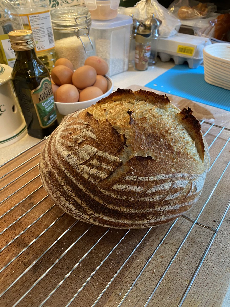 s0_sinclair's tweet photo. Not bad for a first sourdough.. @therealweissman https://t.co/t5S4Sq5YwT