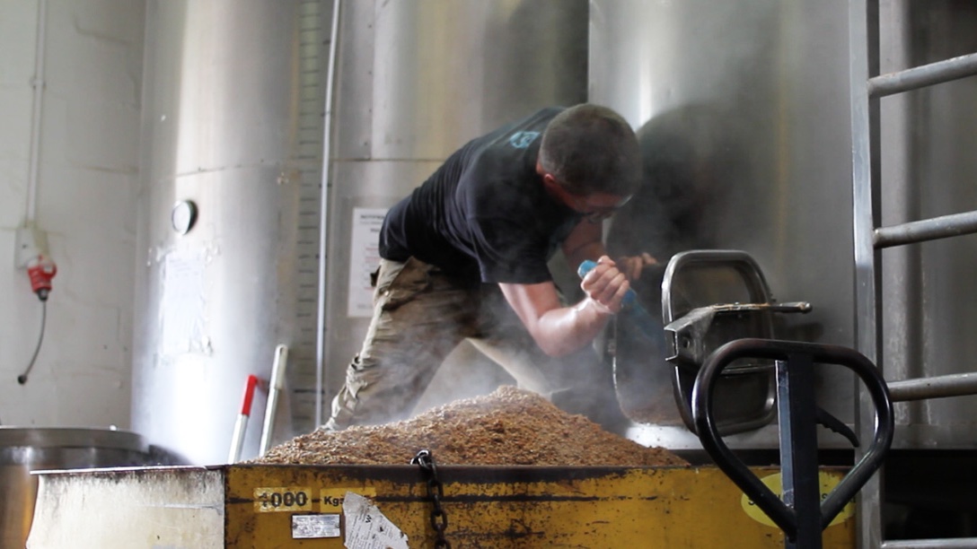 JamesBWatt's tweet photo. Small Brewers Duty Relief was essential to @Brewdog in our early years of growth.

Now, more than ever, small breweries should have the support they need to grow their business.

The reduction of SBDR is a hammer blow to thousands of small breweries when they need it least. https://t.co/QX8SFR8sip